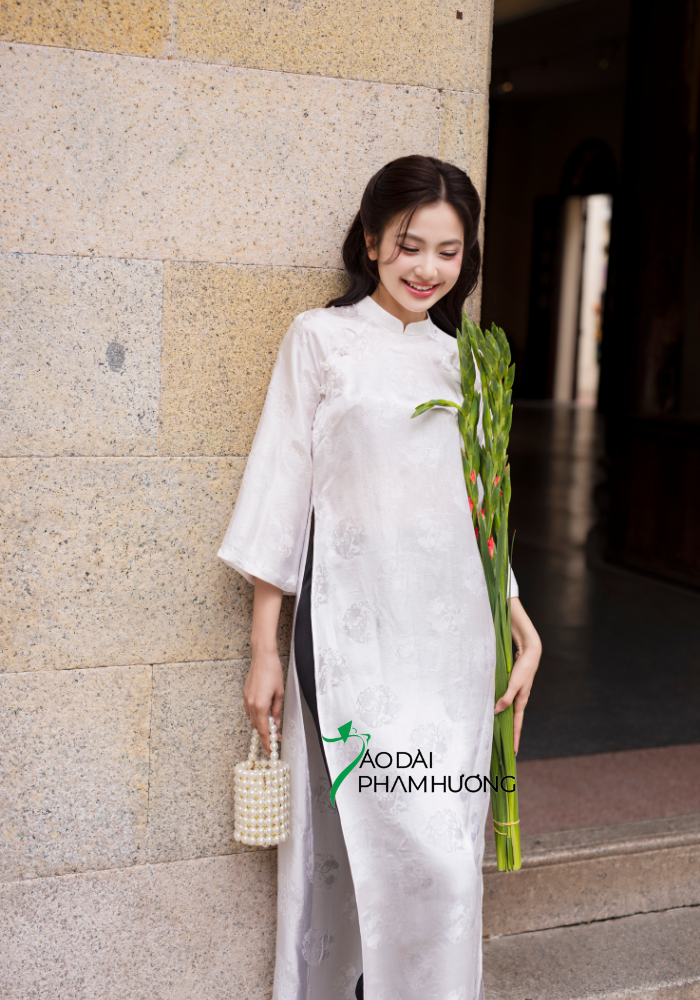  Áo dài lụa tơ tằm Phù Linh - trắng 