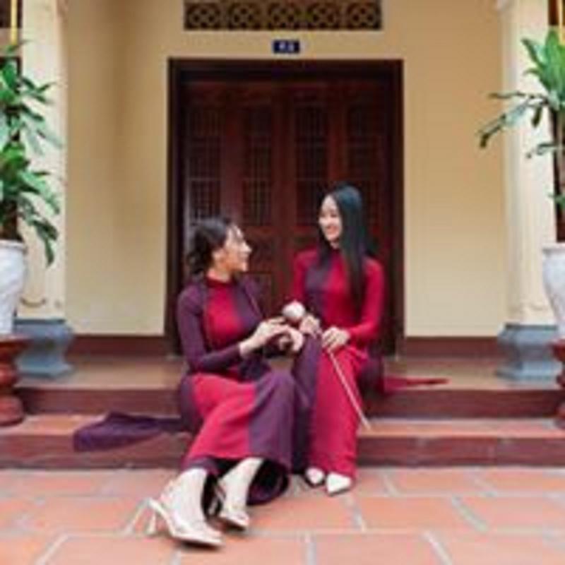  Áo dài đi lễ chùa 