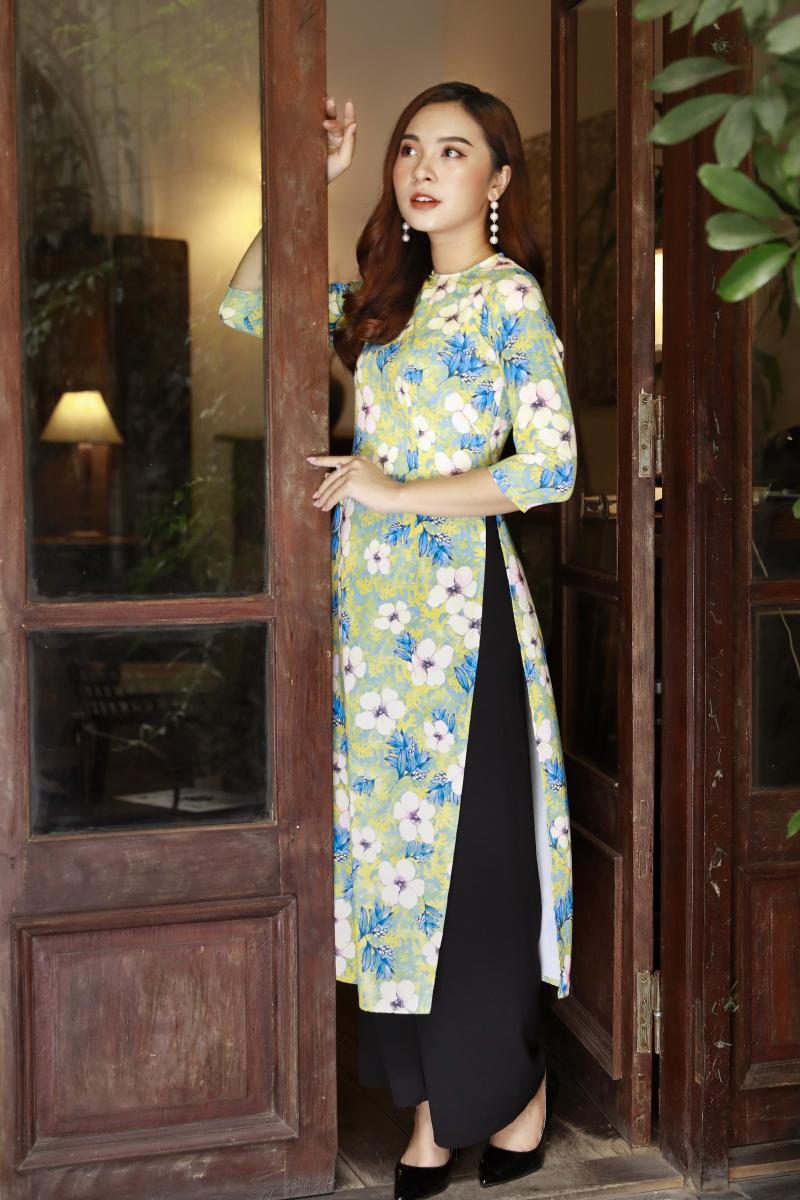  Áo dài họa tiết hoa Muống biển 
