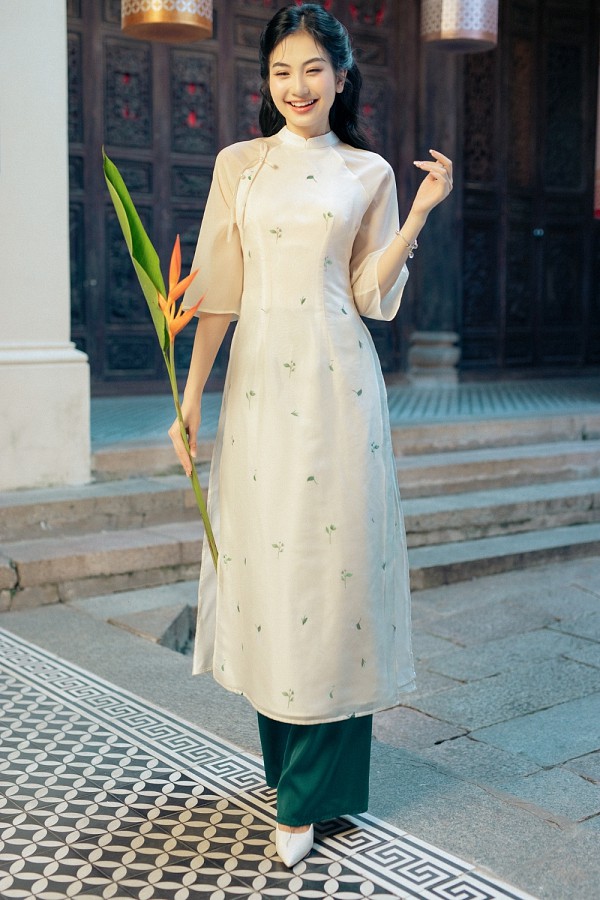  Áo dài Ngọc Lan 