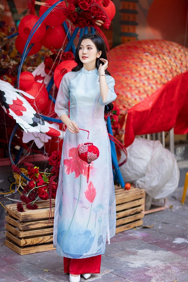  Áo dài Uyển Vi xanh 