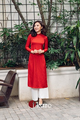  Áo dài trơn màu đỏ 