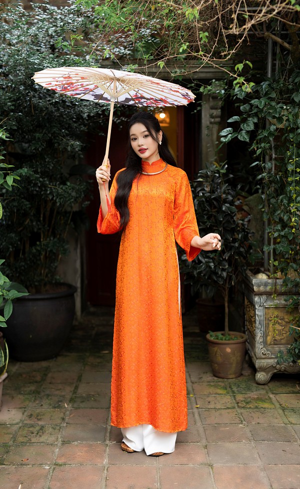  Áo dài lụa tơ tằm Phù Linh - cam 