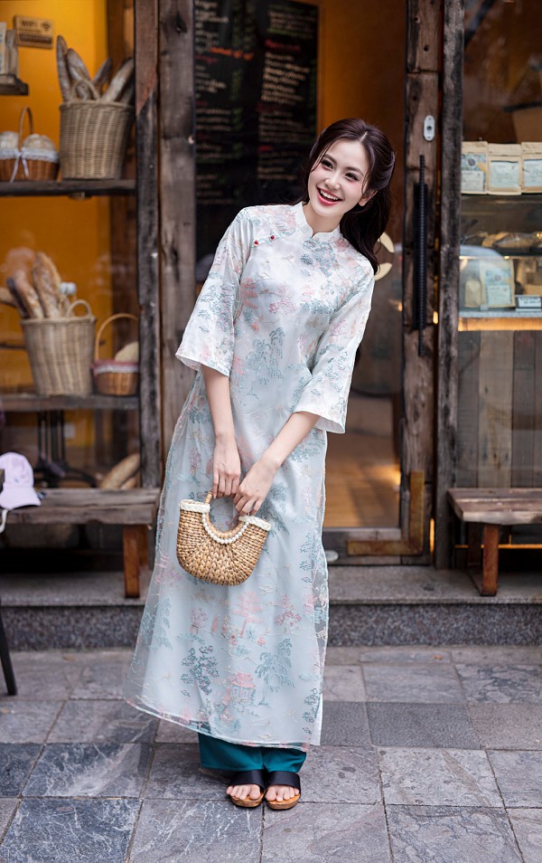  Áo dài Thủy Mặc xanh min 